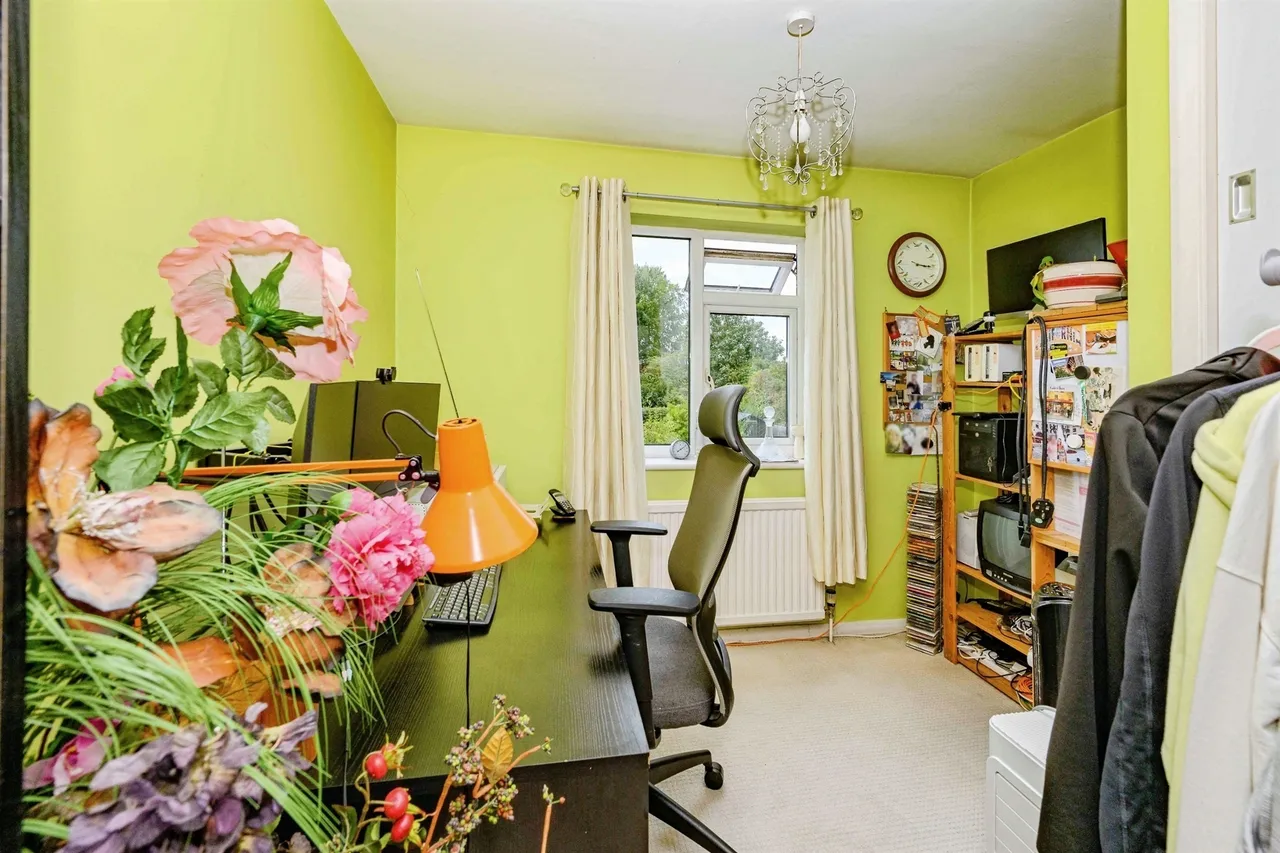 Marston Gardens, Luton, LU2, photo 10