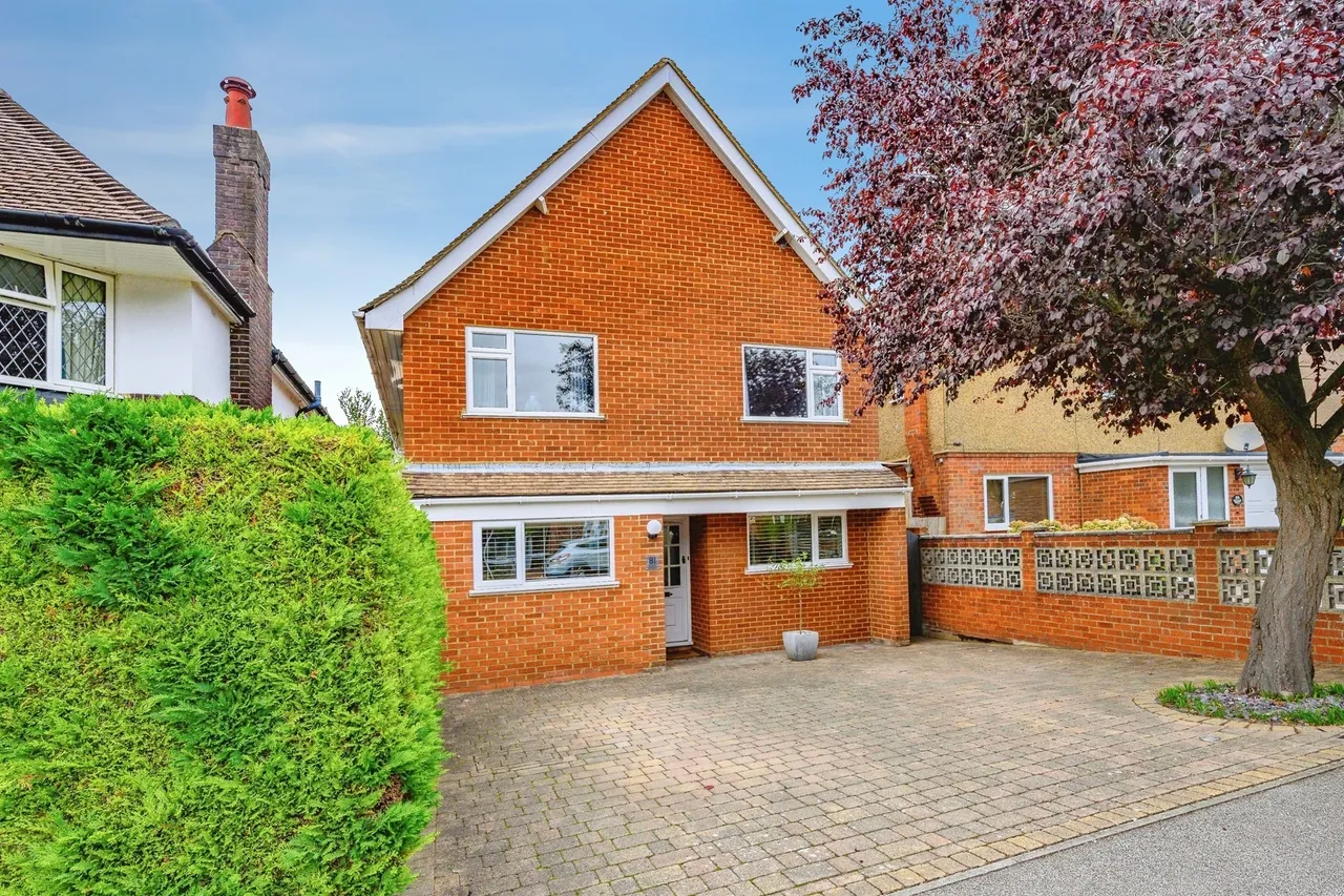 4 bed house for sale, Marston Gardens, Luton, LU2