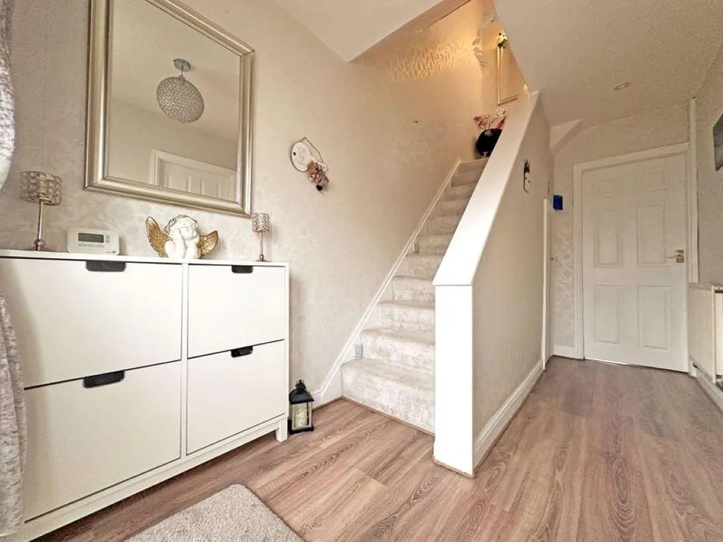 Bertram Close, Tipton, DY4, photo 12