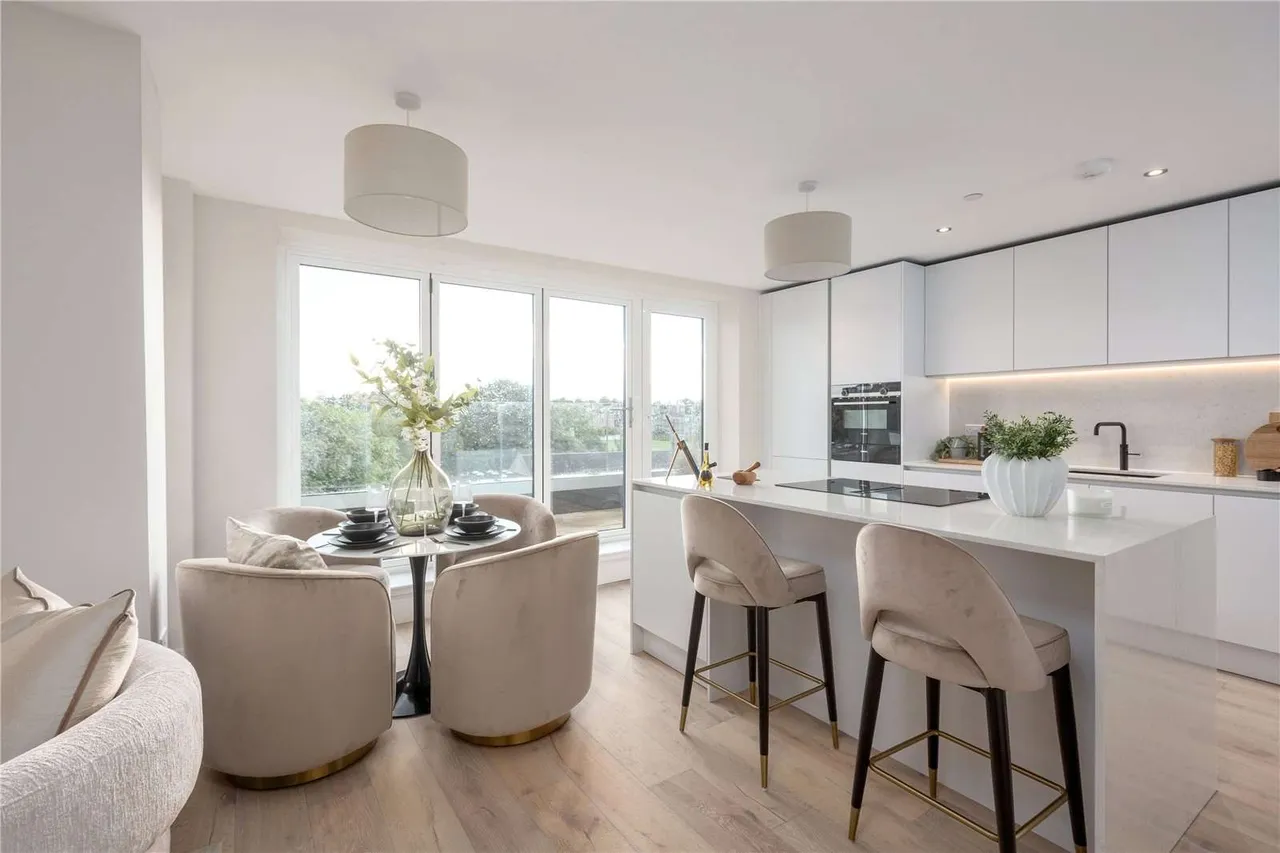 Flat 31 Logie Green Road, Edinburgh, Midlothian, EH7 4GR, photo 3