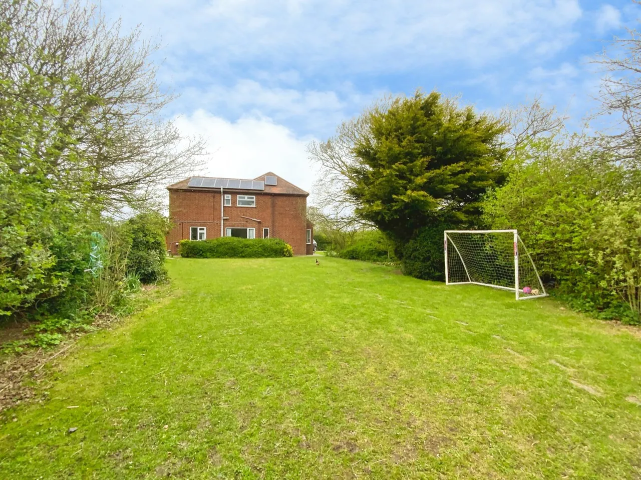 Aldbrough Road, Hull, HU11, photo 16