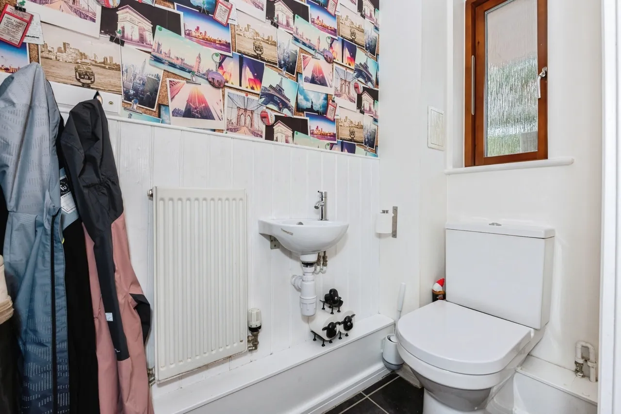 Raleigh Close, Gravesend, DA12, photo 9