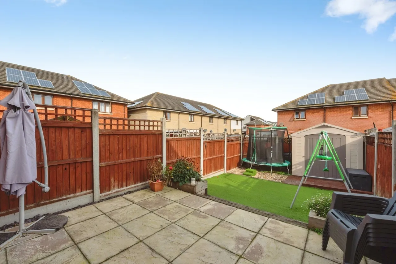 Raleigh Close, Gravesend, DA12, photo 17