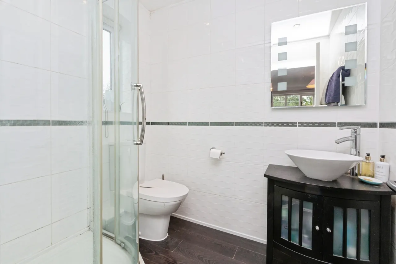 Meadowland, Chineham, RG24, photo 8