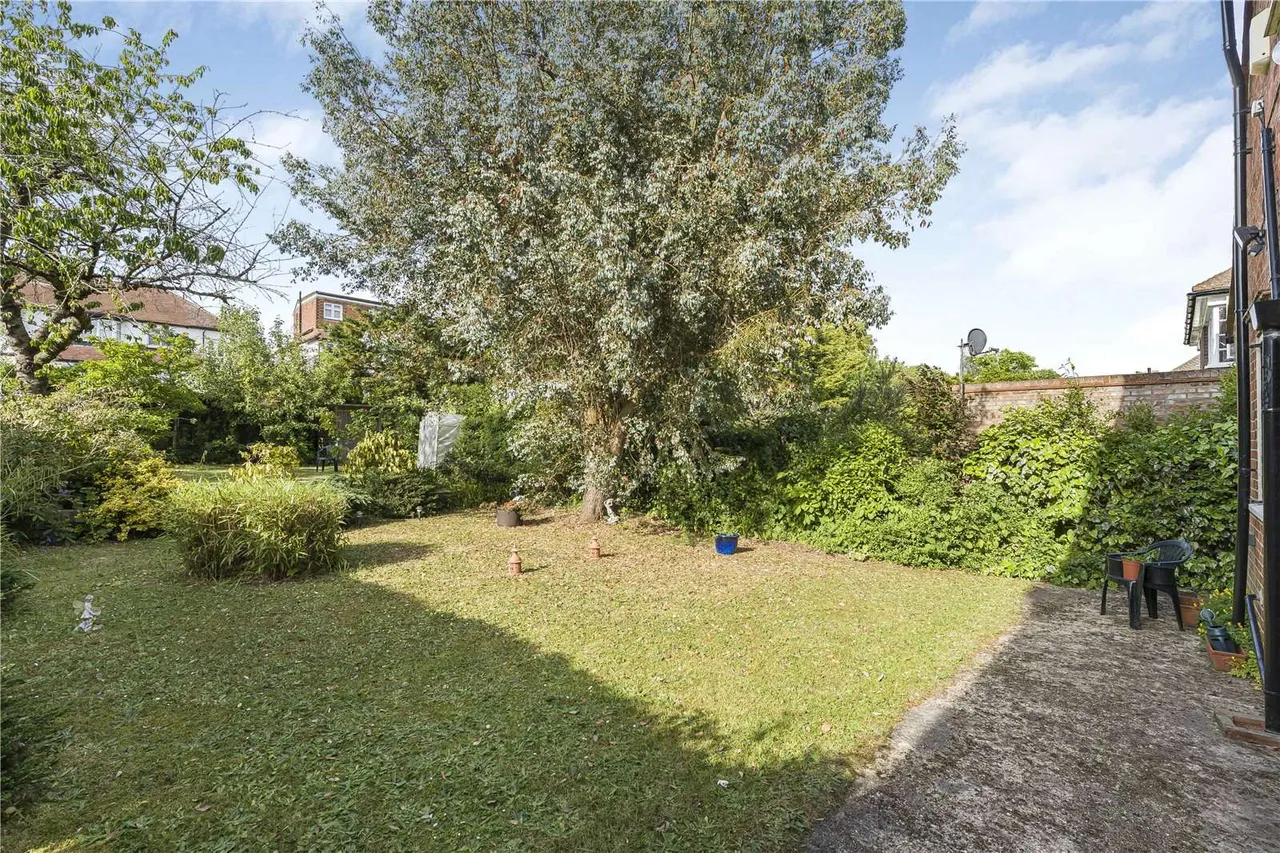 Brim Hill, London, N2 0EZ, photo 7