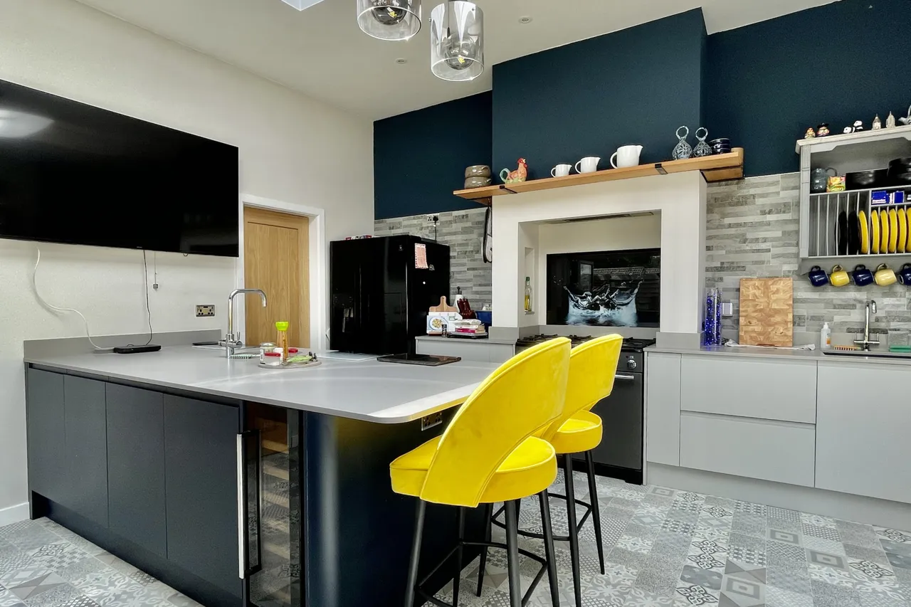Pinewood Road, St. Ives, BH24, photo 9