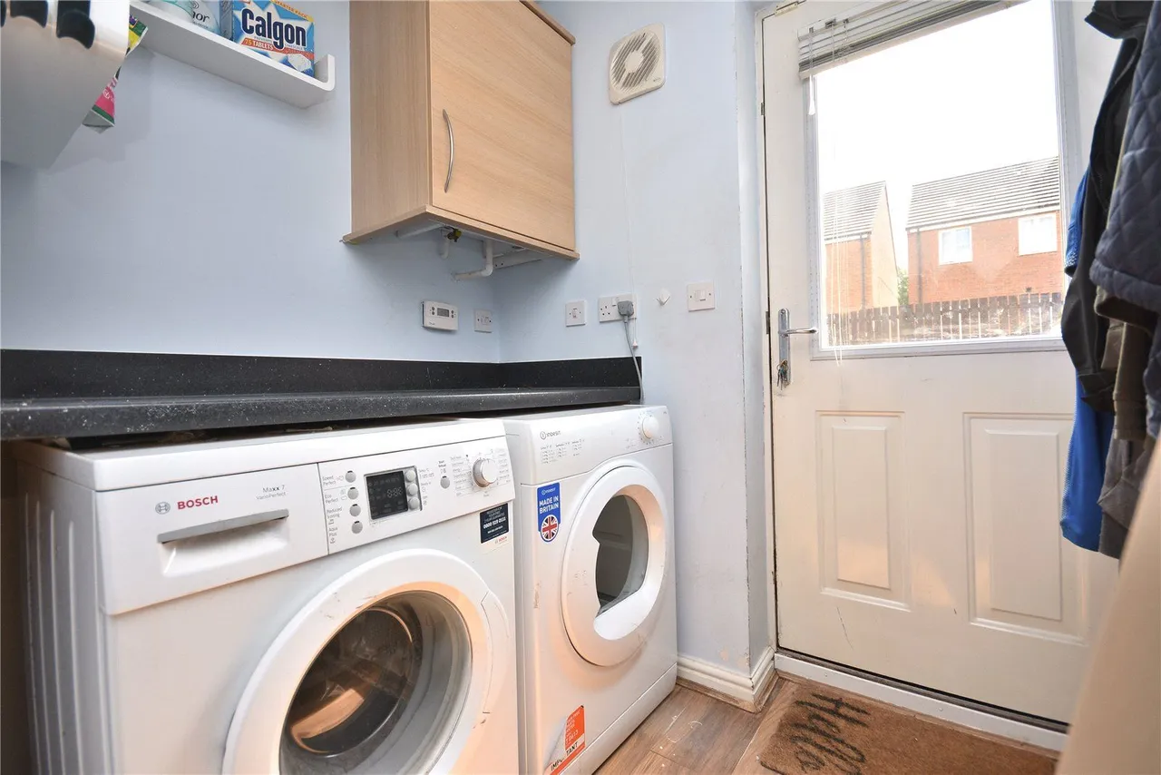 Whinmoor Way, Leeds, LS14, photo 10
