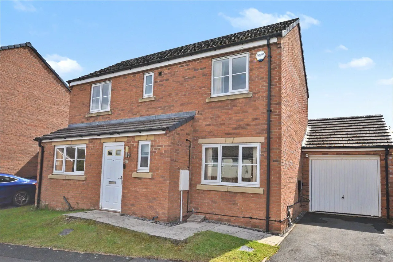 3 bed house for sale, Whinmoor Way, Leeds, LS14