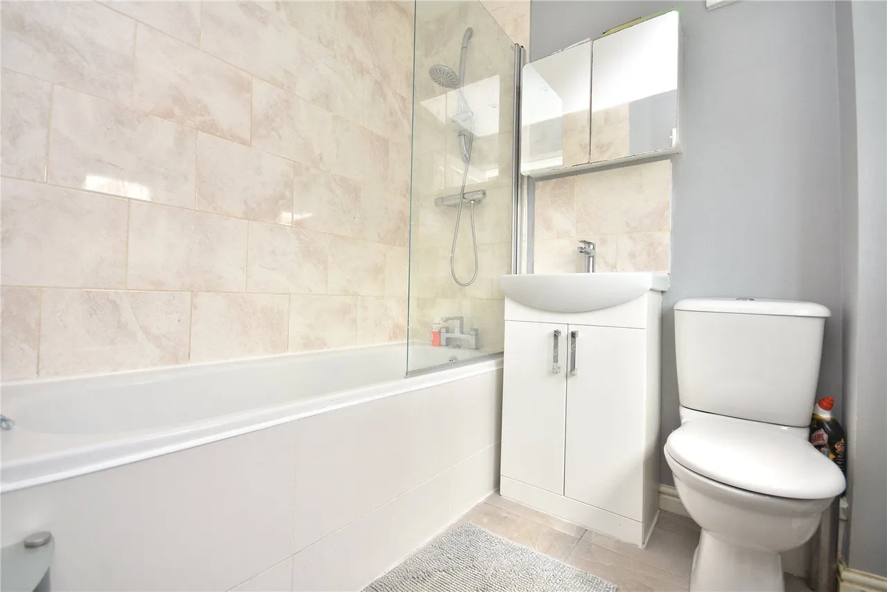 Whinmoor Way, Leeds, LS14, photo 12