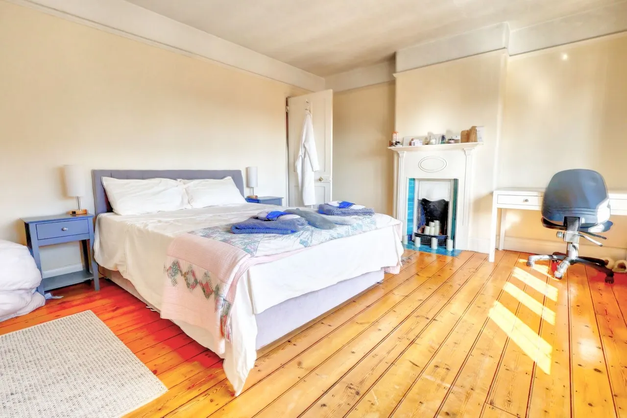 Sycamore Road, Amersham, HP6, photo 8