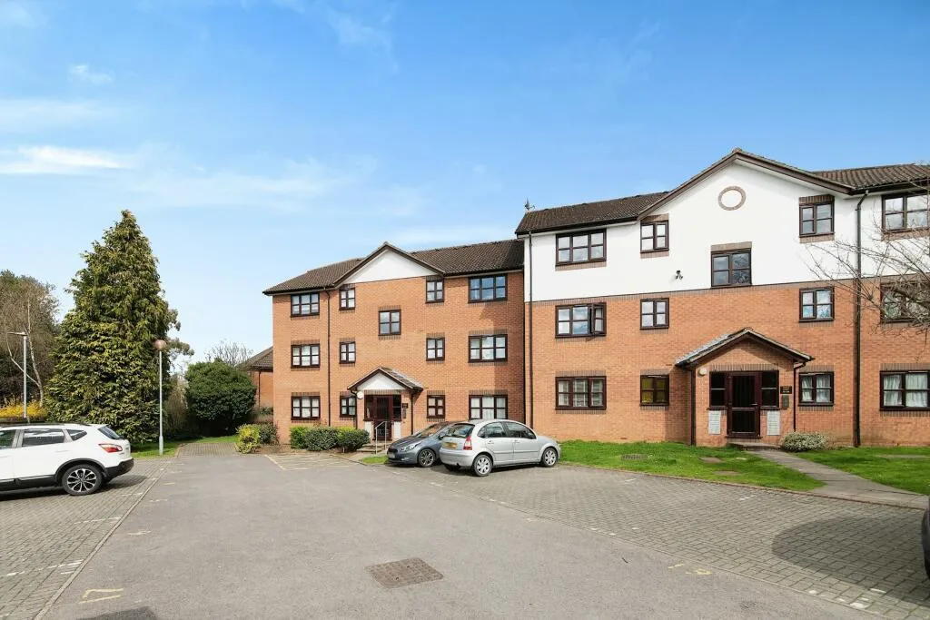 property to rent, Argyle Court, WD18