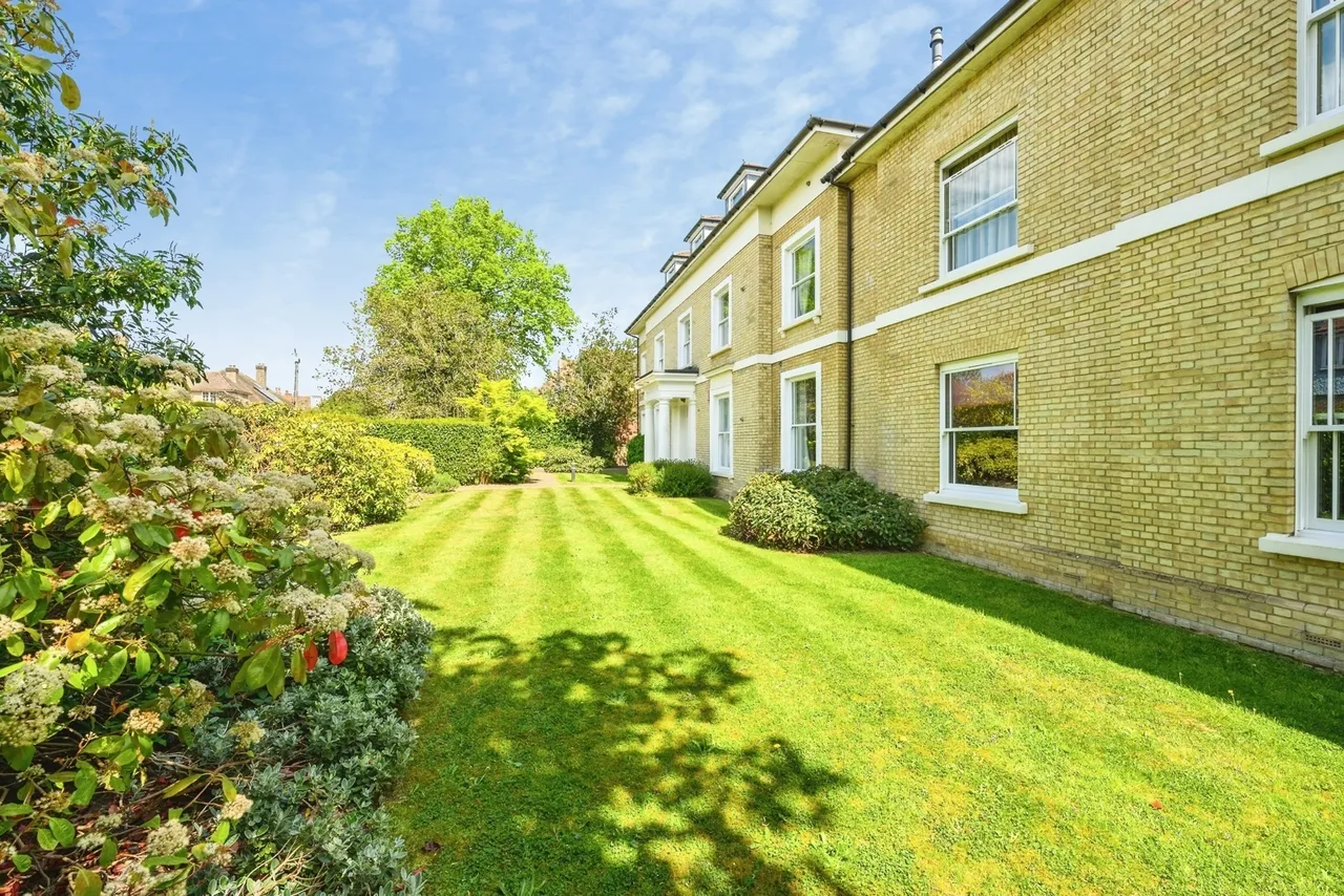 Ladbroke Road, Redhill, RH1, photo 6