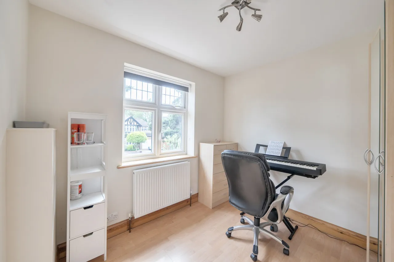 Grimsdyke Road, Pinner, HA5, photo 14