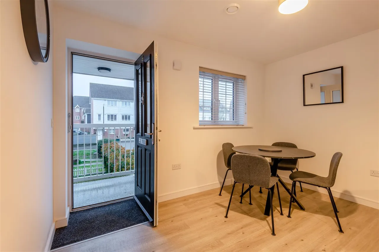Amisse Drive, Snodland, photo 10