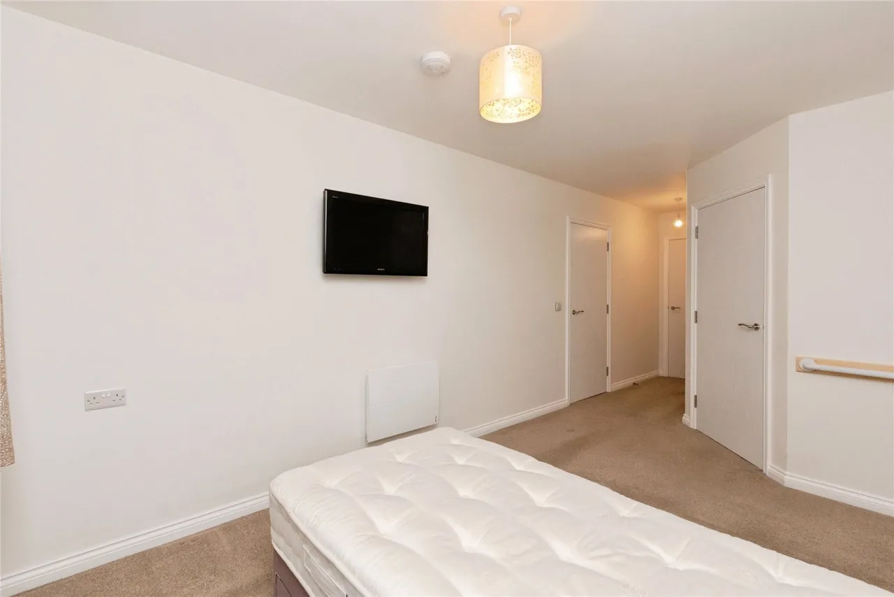 London Road, Basingstoke, RG21, photo 7