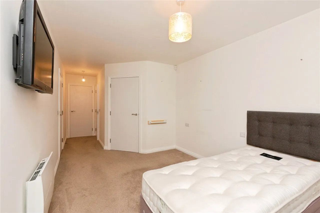 London Road, Basingstoke, RG21, photo 11