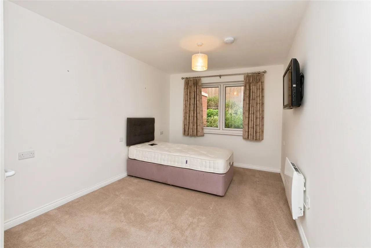 London Road, Basingstoke, RG21, photo 10