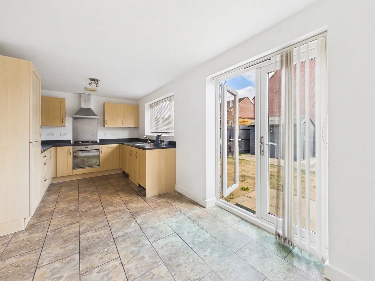 Wharfside Close, Hempsted, Gloucester, GL2 5FB, photo 3