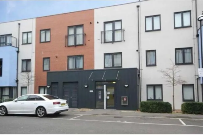 3 bed flat for sale — Salisbury Road, Southall