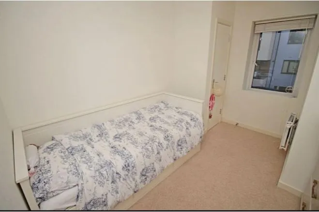 Salisbury Road, Southall, photo 11