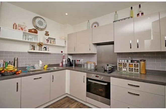 Salisbury Road, Southall, photo 3