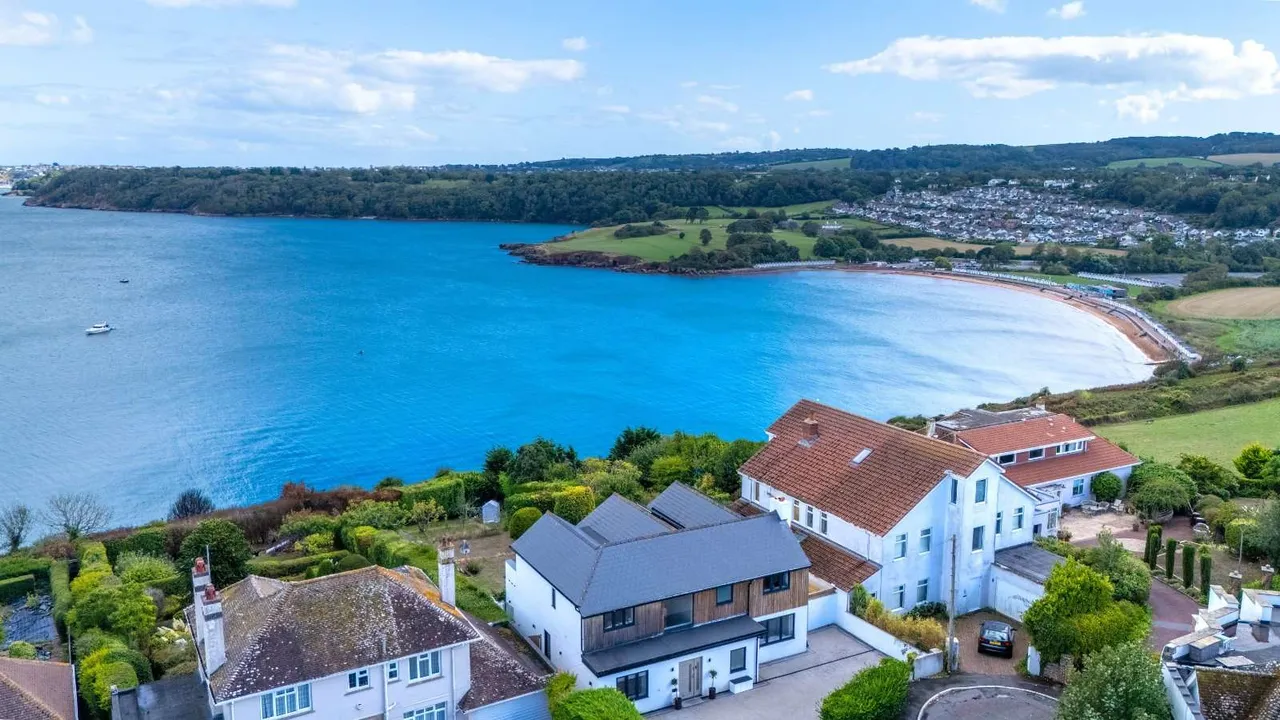 5 bed house for sale — Waterside Road, Paignton, Devon, TQ4 6LJ