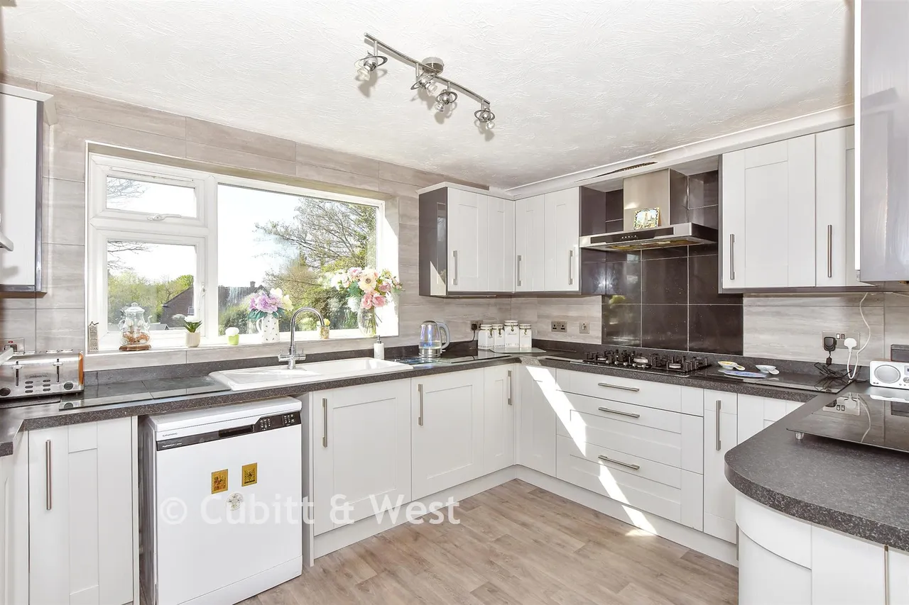 School Lane, Denmead, PO7, photo 5