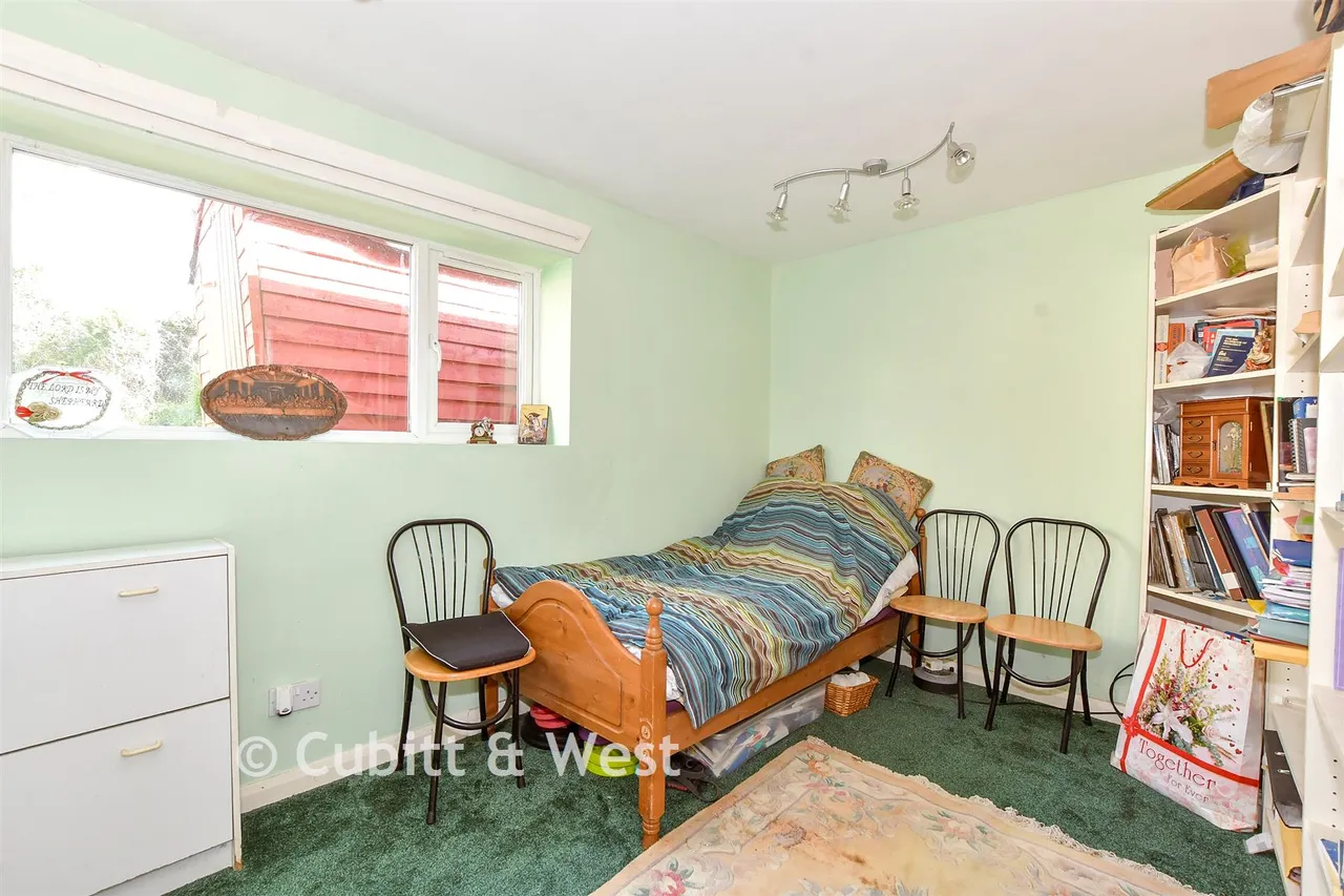 School Lane, Denmead, PO7, photo 10