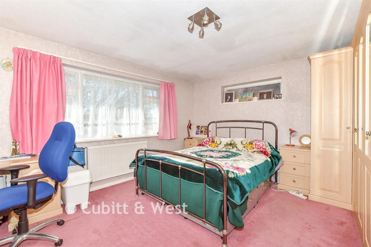 School Lane, Denmead, PO7, photo 14