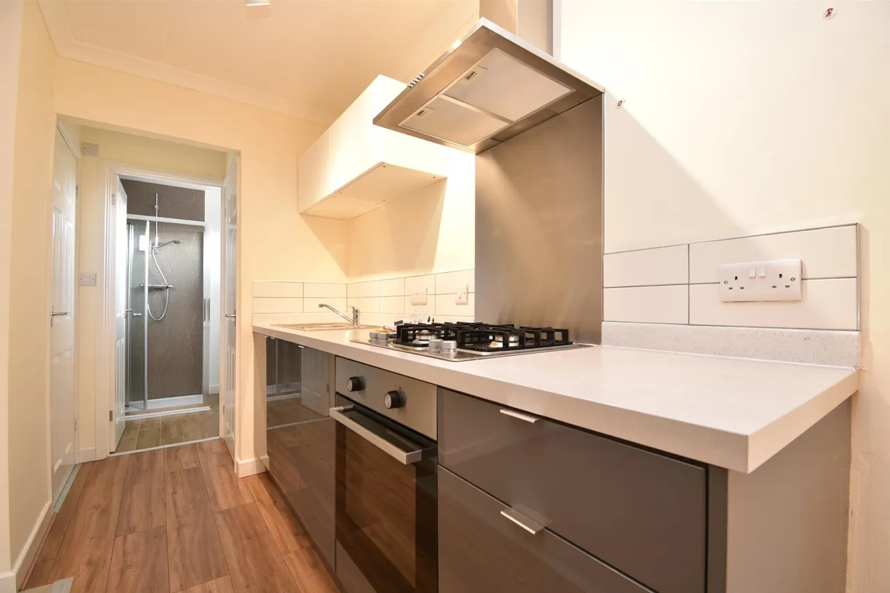Carters Close, Stevenage, Herts, SG2 9QA, photo 3