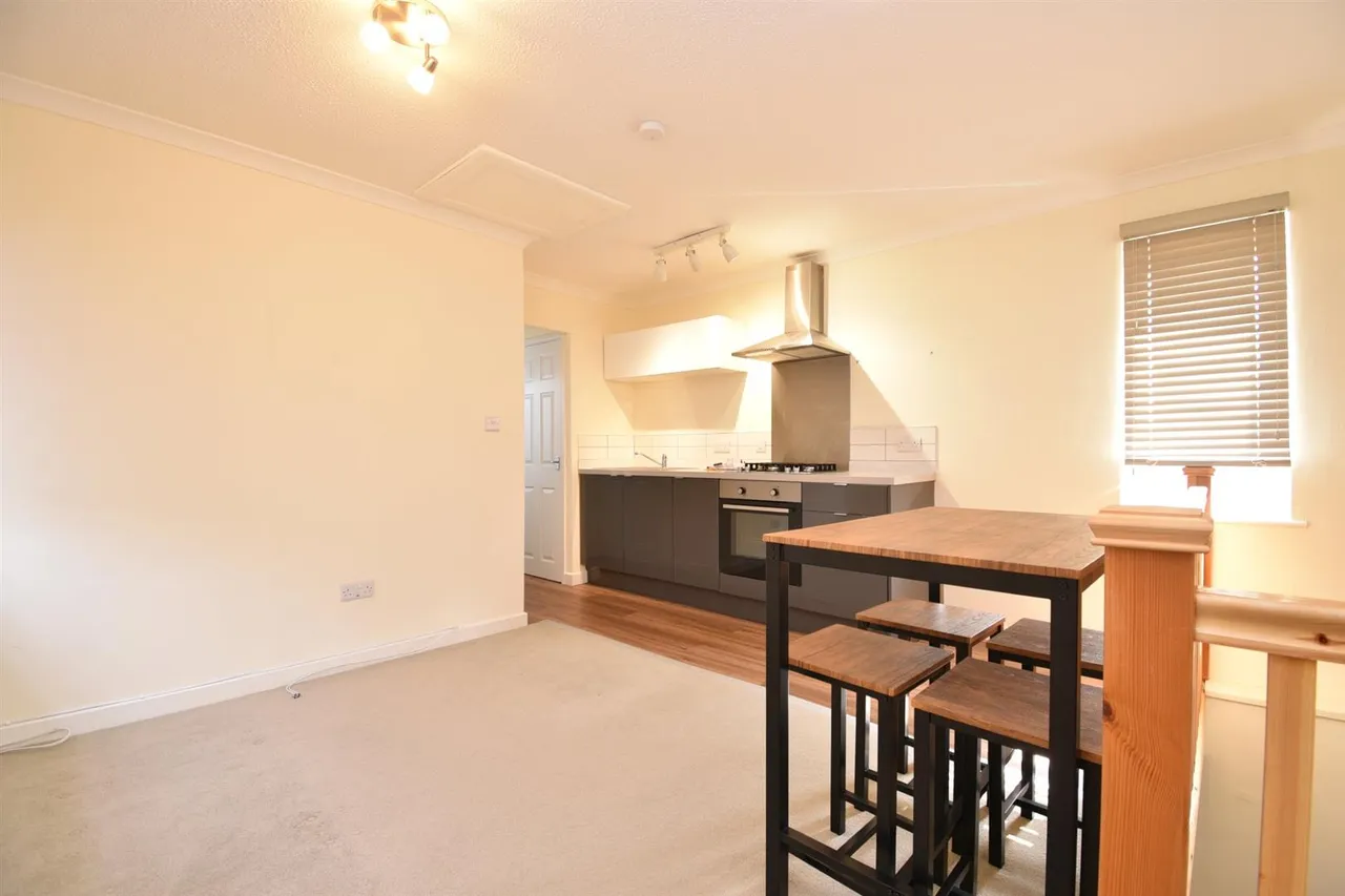 Carters Close, Stevenage, Herts, SG2 9QA, photo 5