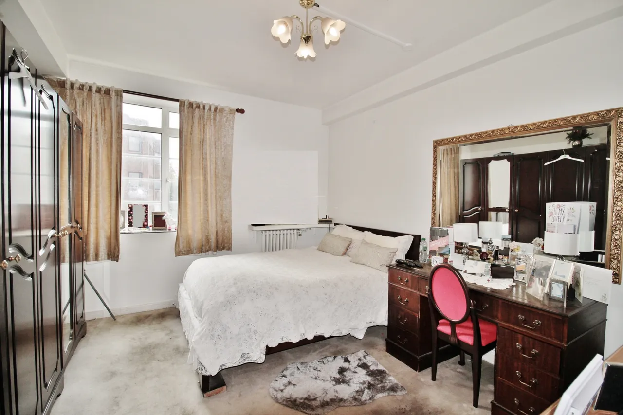 Hammersmith Road, Hammersmith, W6, photo 6