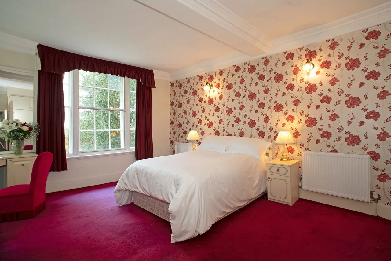 The Moot House, The Green, WS9, photo 44