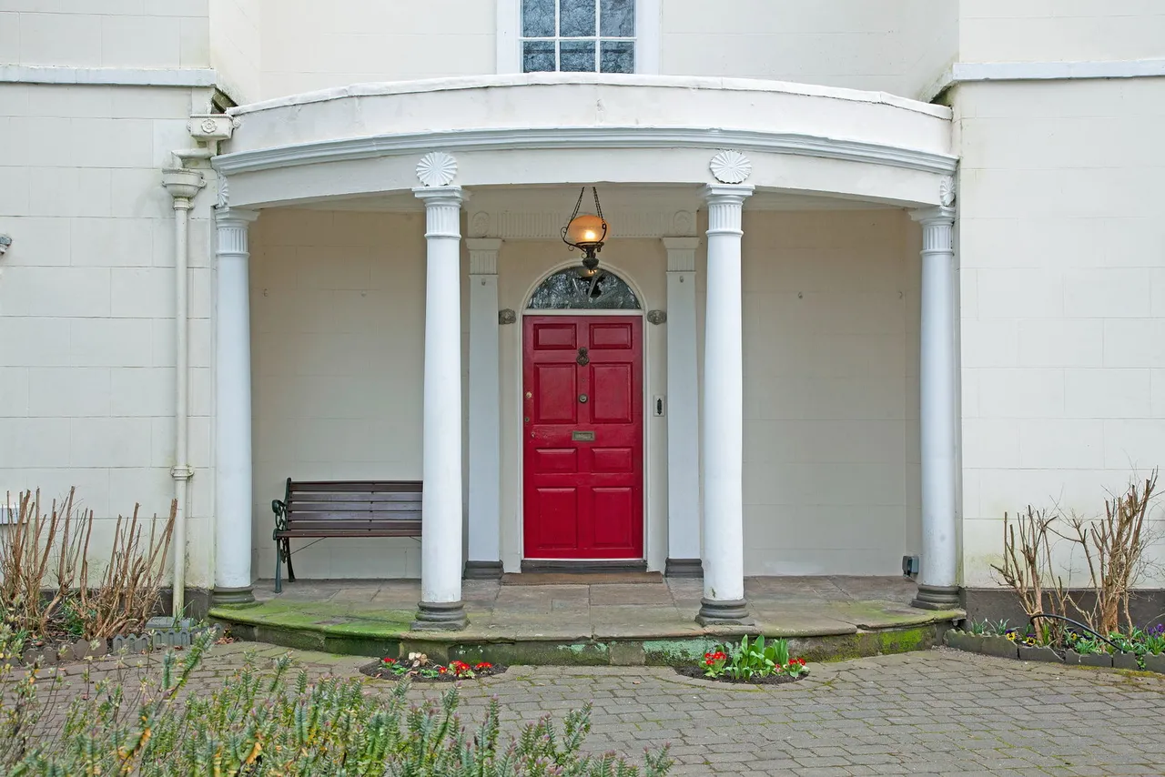 The Moot House, The Green, WS9, photo 9