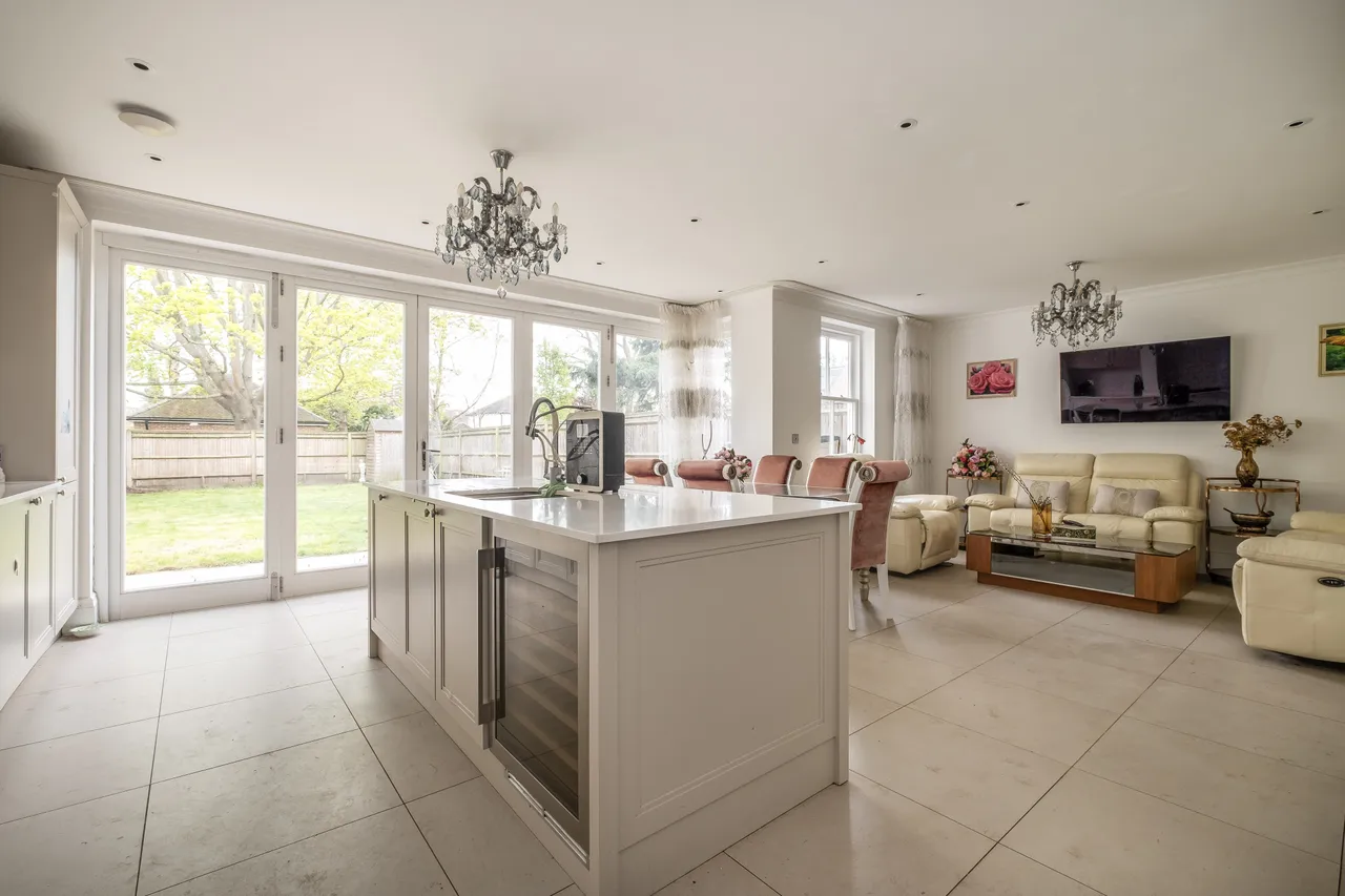 Barrons Chase, Richmond, TW10, photo 2