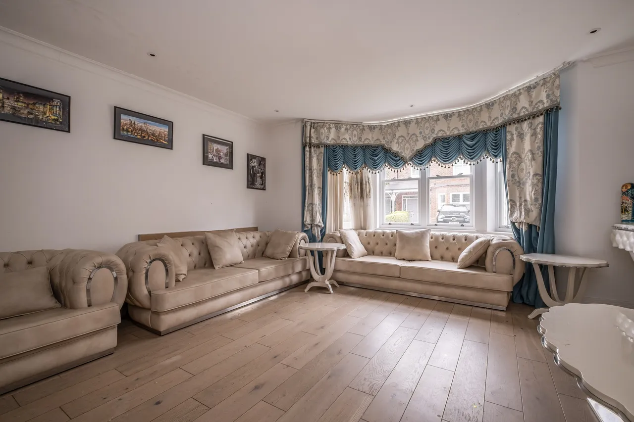 Barrons Chase, Richmond, TW10, photo 9