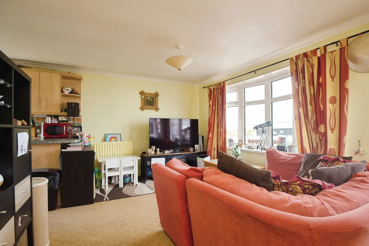 Fort Road, Penarth, CF64, photo 4