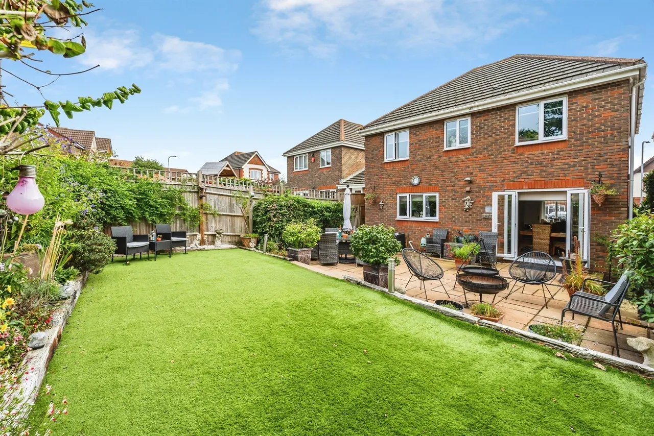 Tillingham Way, Stone Cross, BN24, photo 3