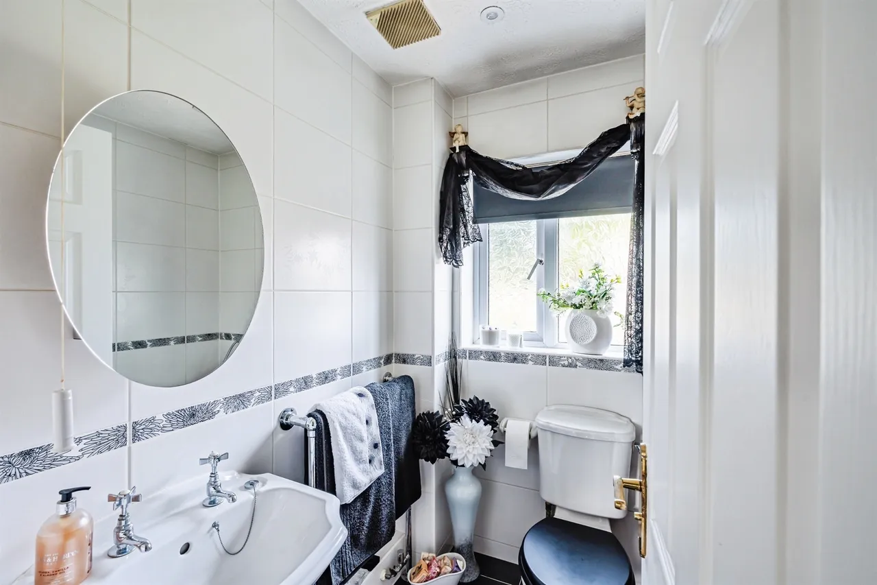 Tillingham Way, Stone Cross, BN24, photo 19
