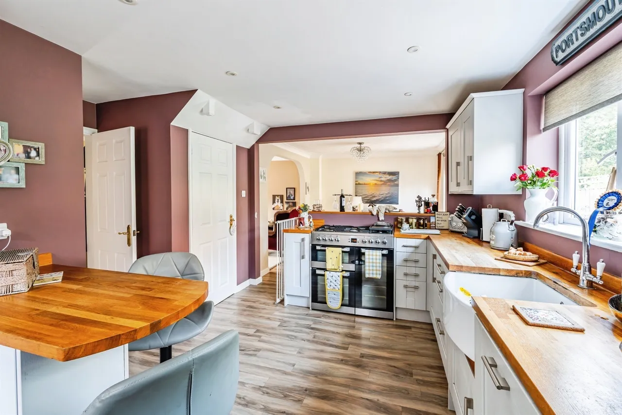 Tillingham Way, Stone Cross, BN24, photo 5