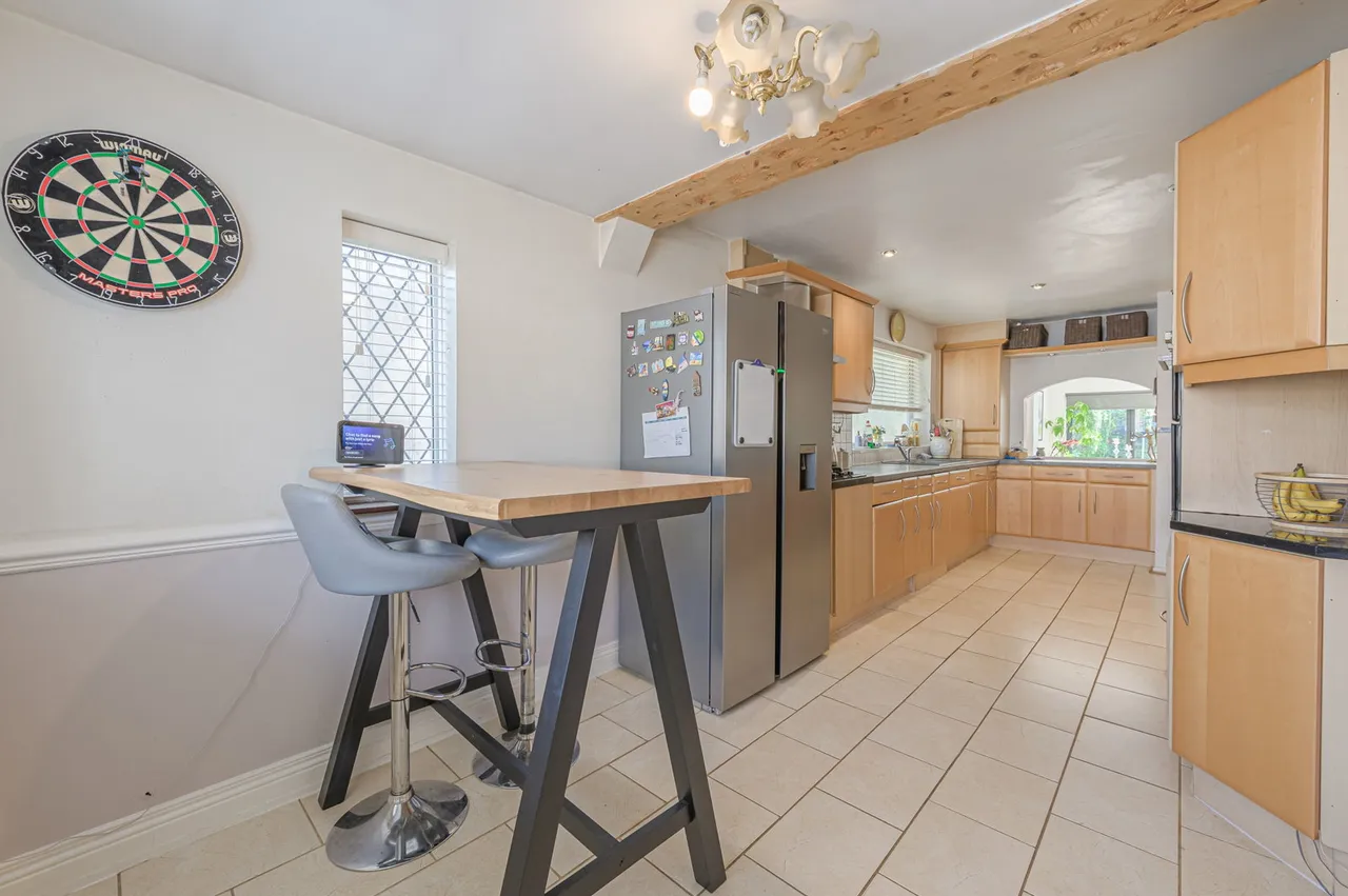 Sutherland Road, Cheslyn Hay, photo 8