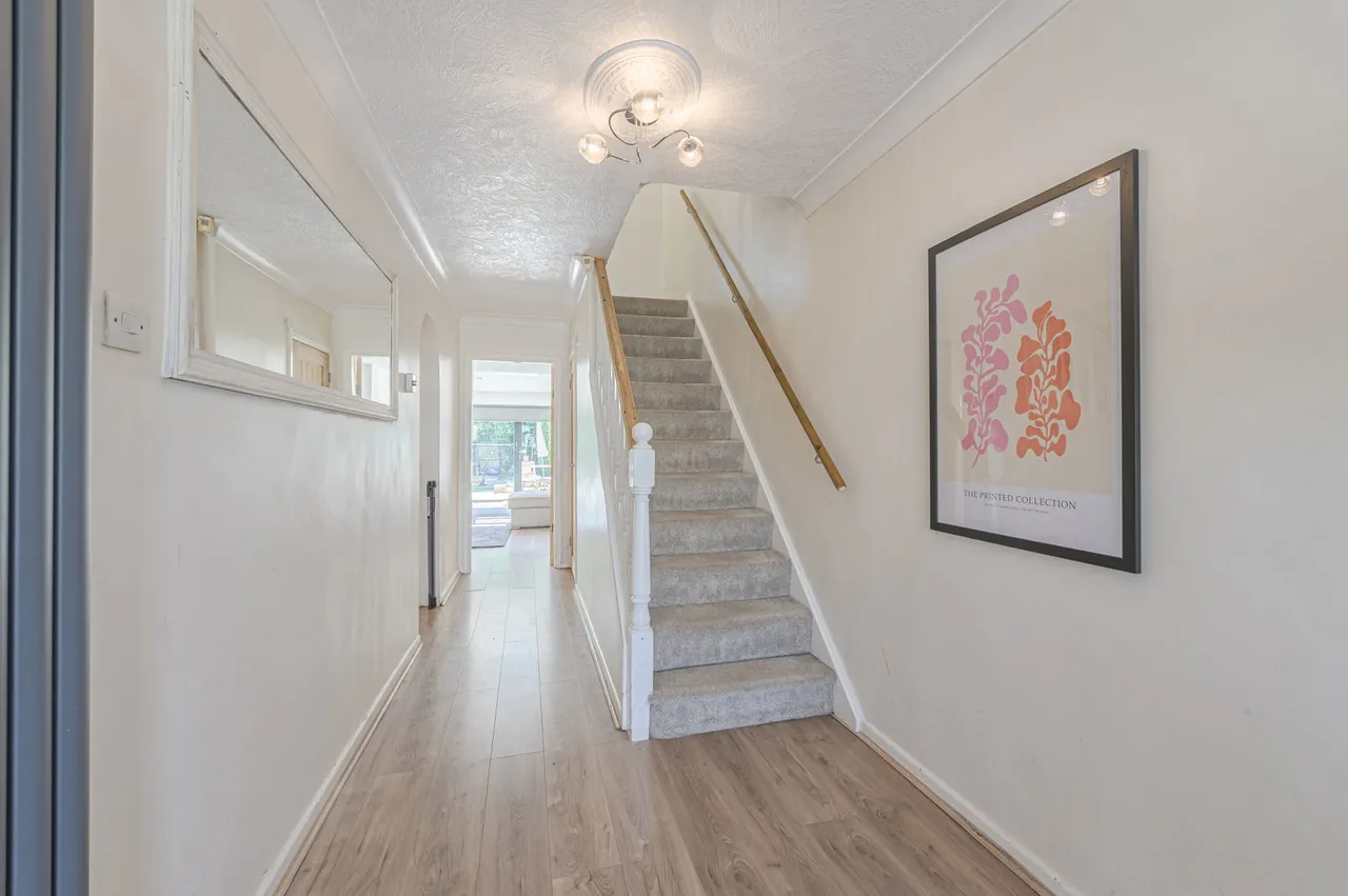 Sutherland Road, Cheslyn Hay, photo 9