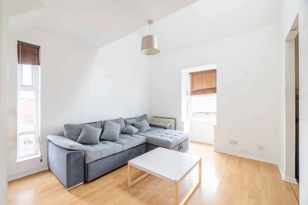 Holmlea Road, Datchet, Berkshire, SL3 9HG, photo 3