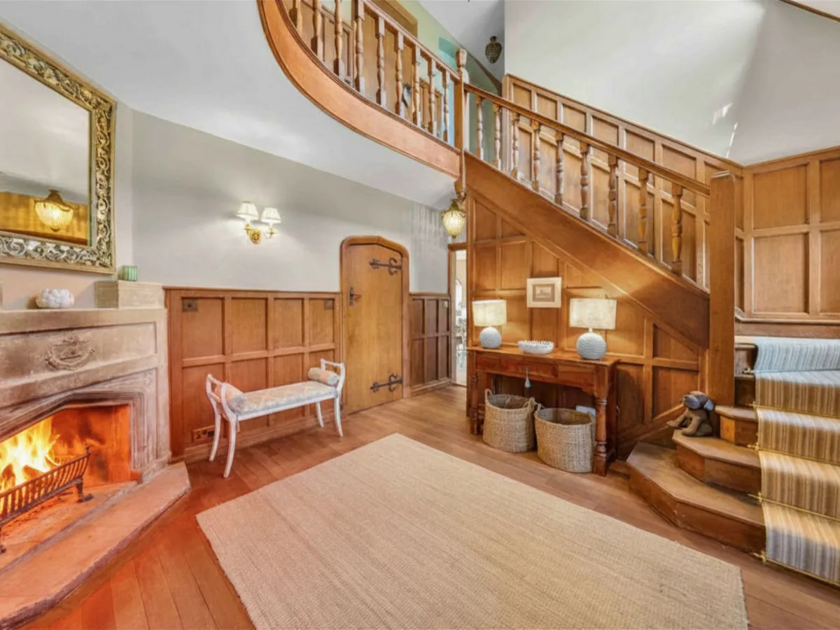 Fitzroy Avenue, CT10, photo 4