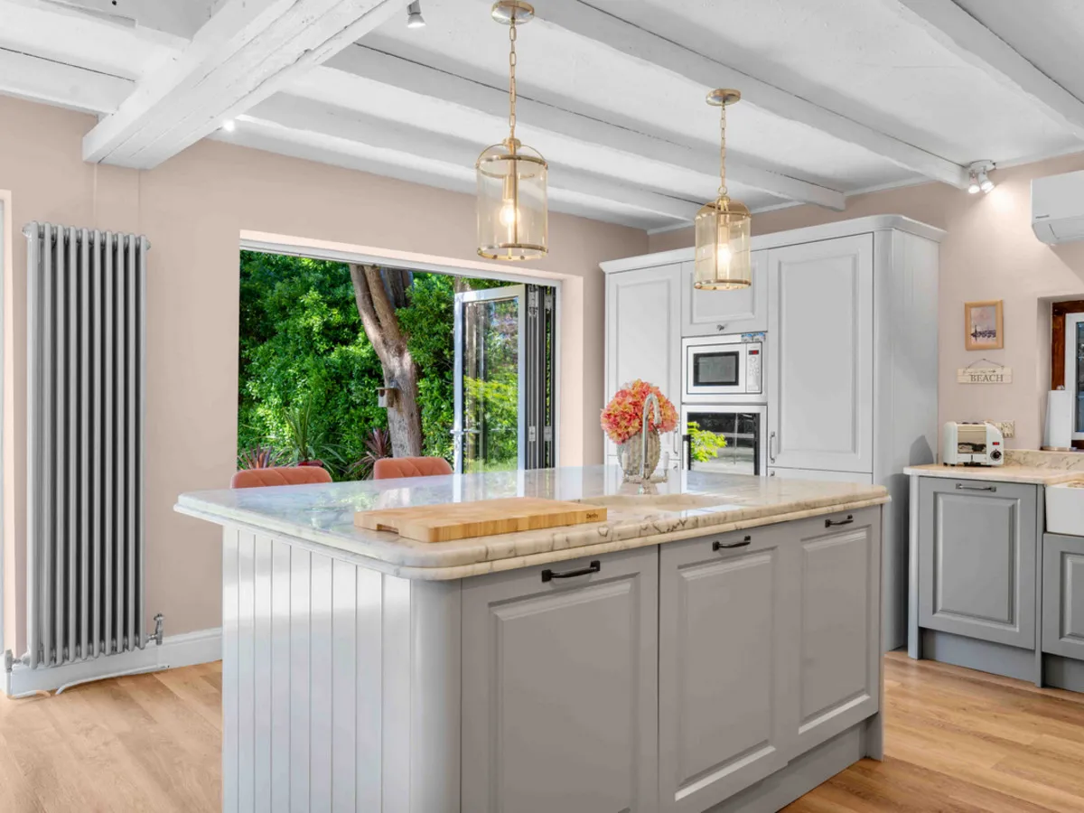 Fitzroy Avenue, CT10, photo 9