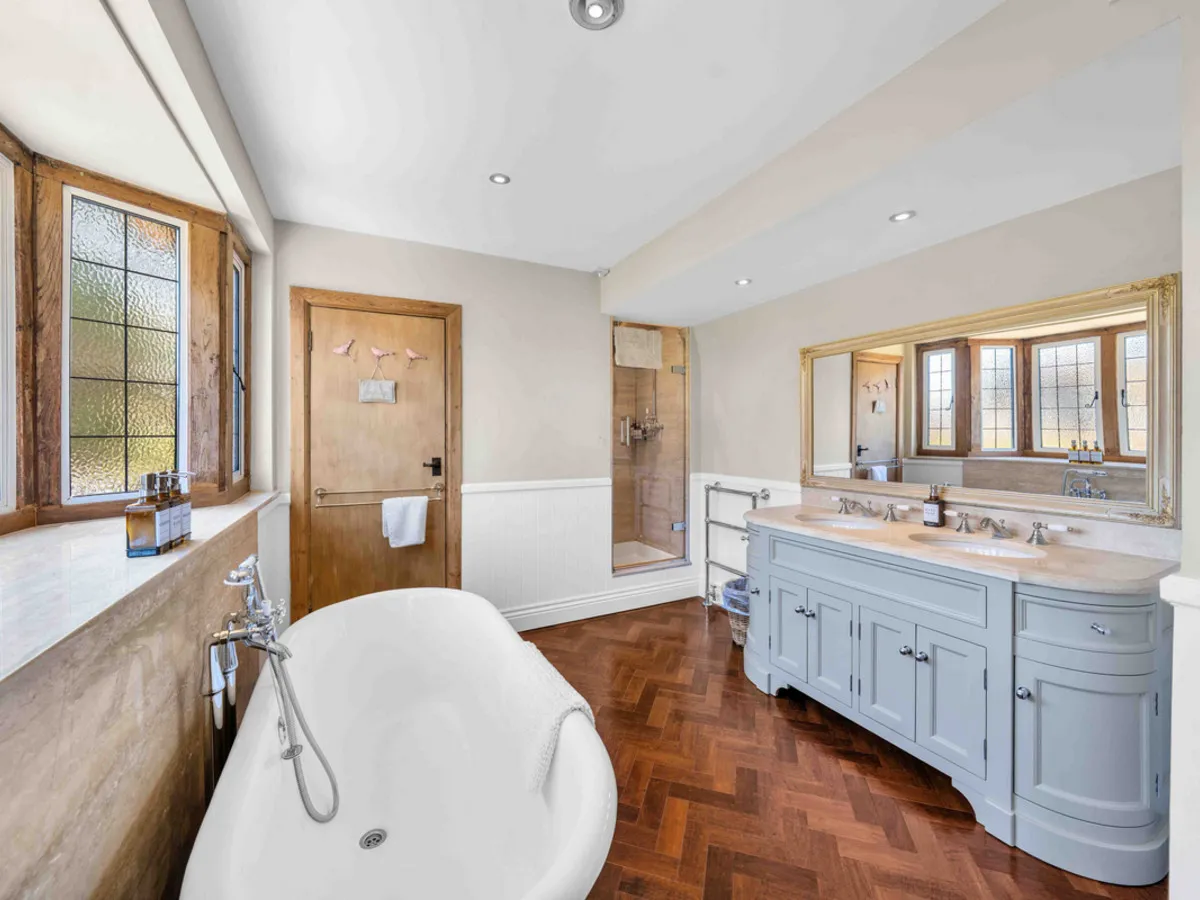 Fitzroy Avenue, CT10, photo 25