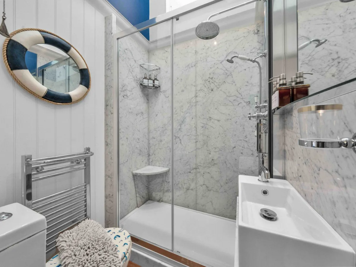 Fitzroy Avenue, CT10, photo 27