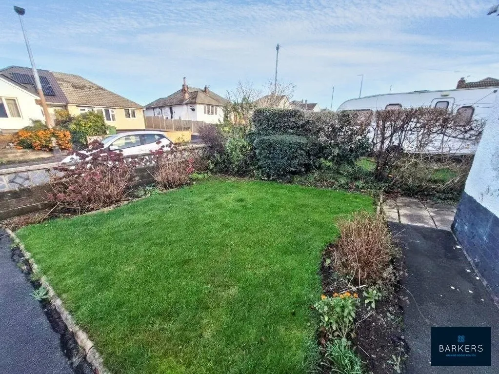 Lawrence Crescent, Heckmondwike WF16 9AZ, photo 12