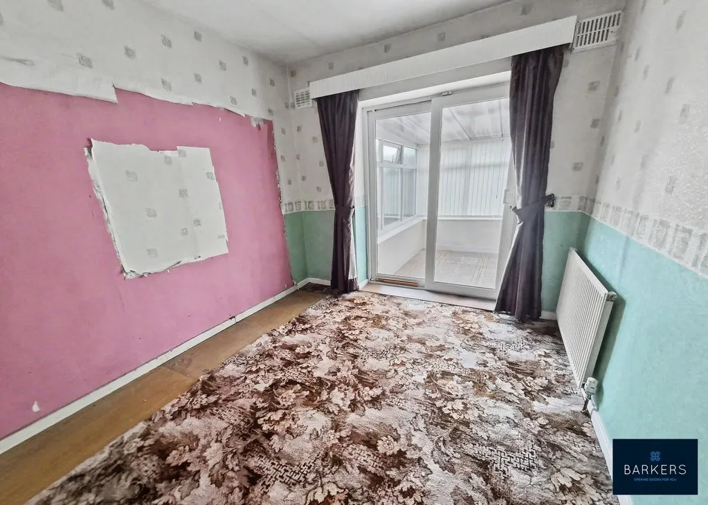 Lawrence Crescent, Heckmondwike WF16 9AZ, photo 8