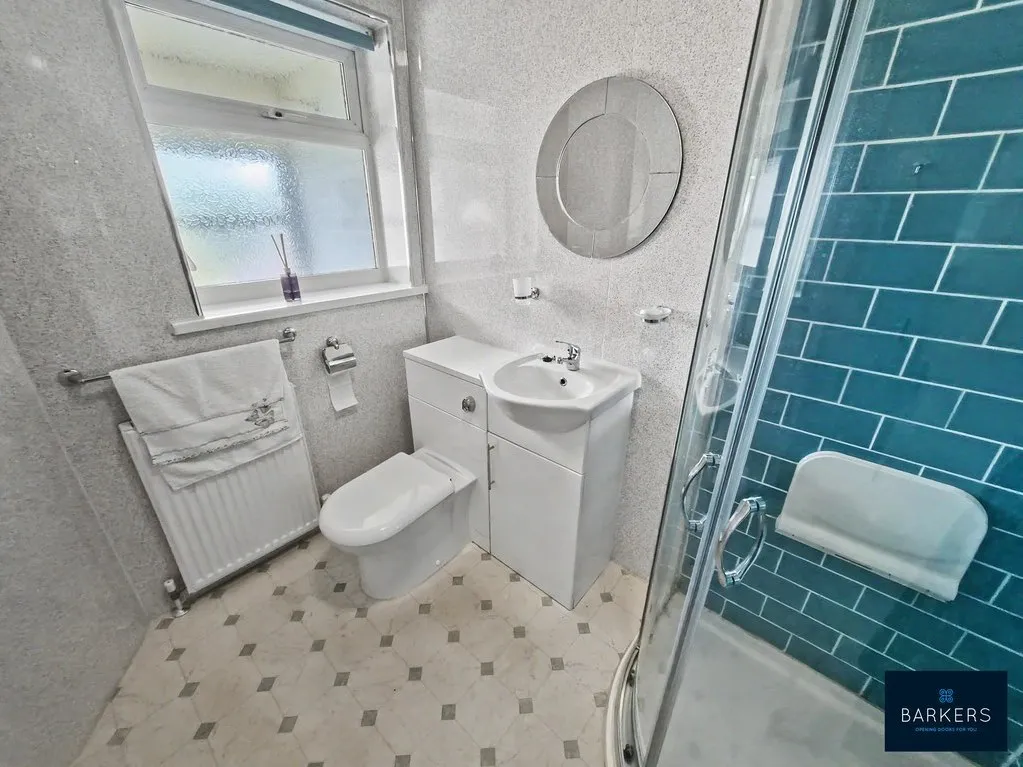 Lawrence Crescent, Heckmondwike WF16 9AZ, photo 9